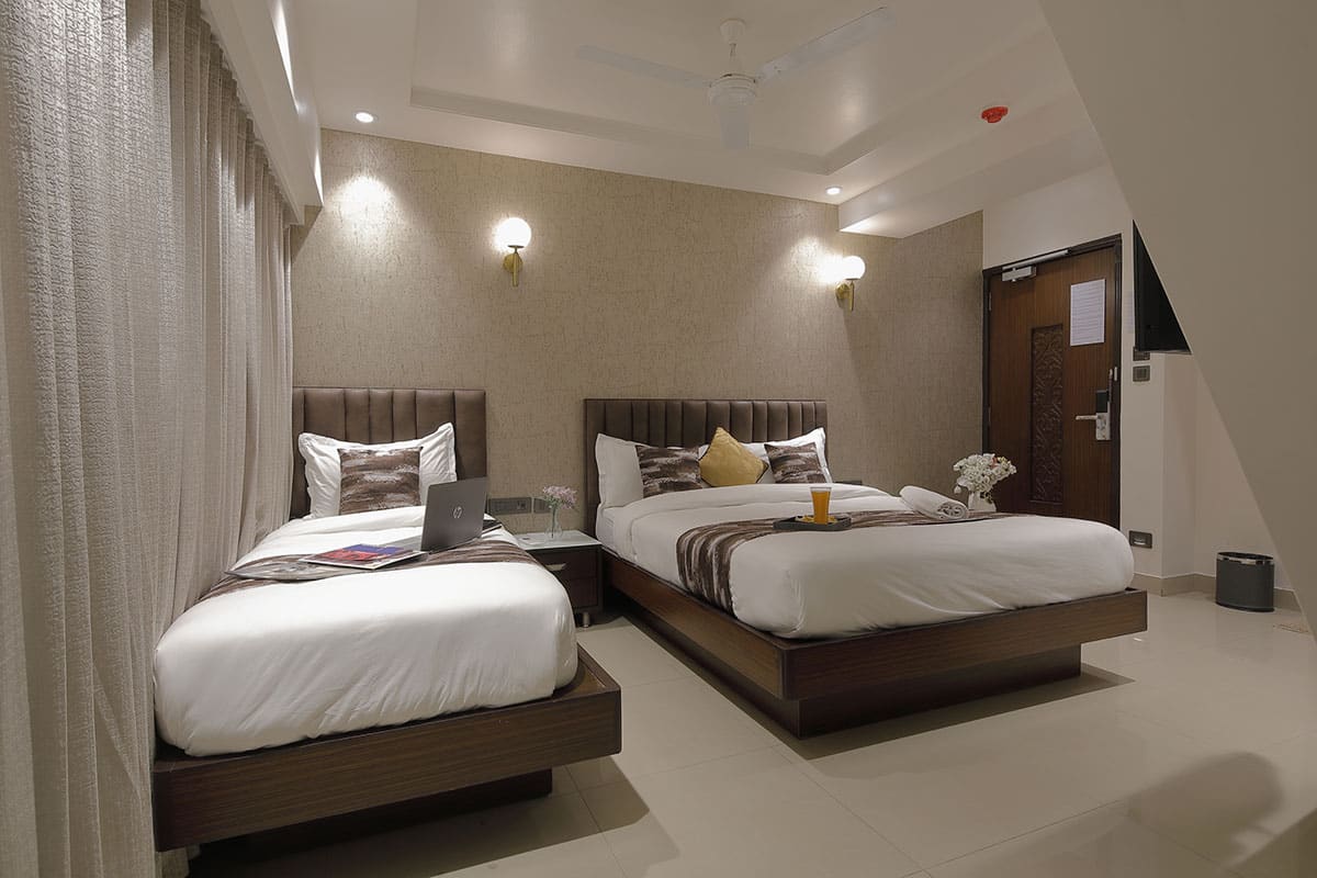 Hotels in Andheri west Near Airport